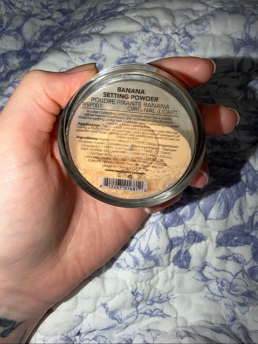 Banana Setting Powder - Gold Compact - Picture 2 of 2